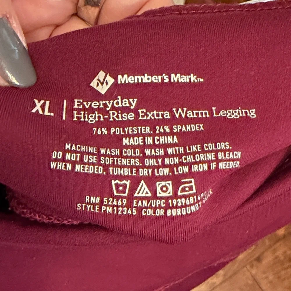 🏃‍♀️🏃‍♀️🏃‍♀️3 for 12$🏃‍♀️🏃‍♀️🏃‍♀️Members Mark Burgundy Athletic Leggings -XL